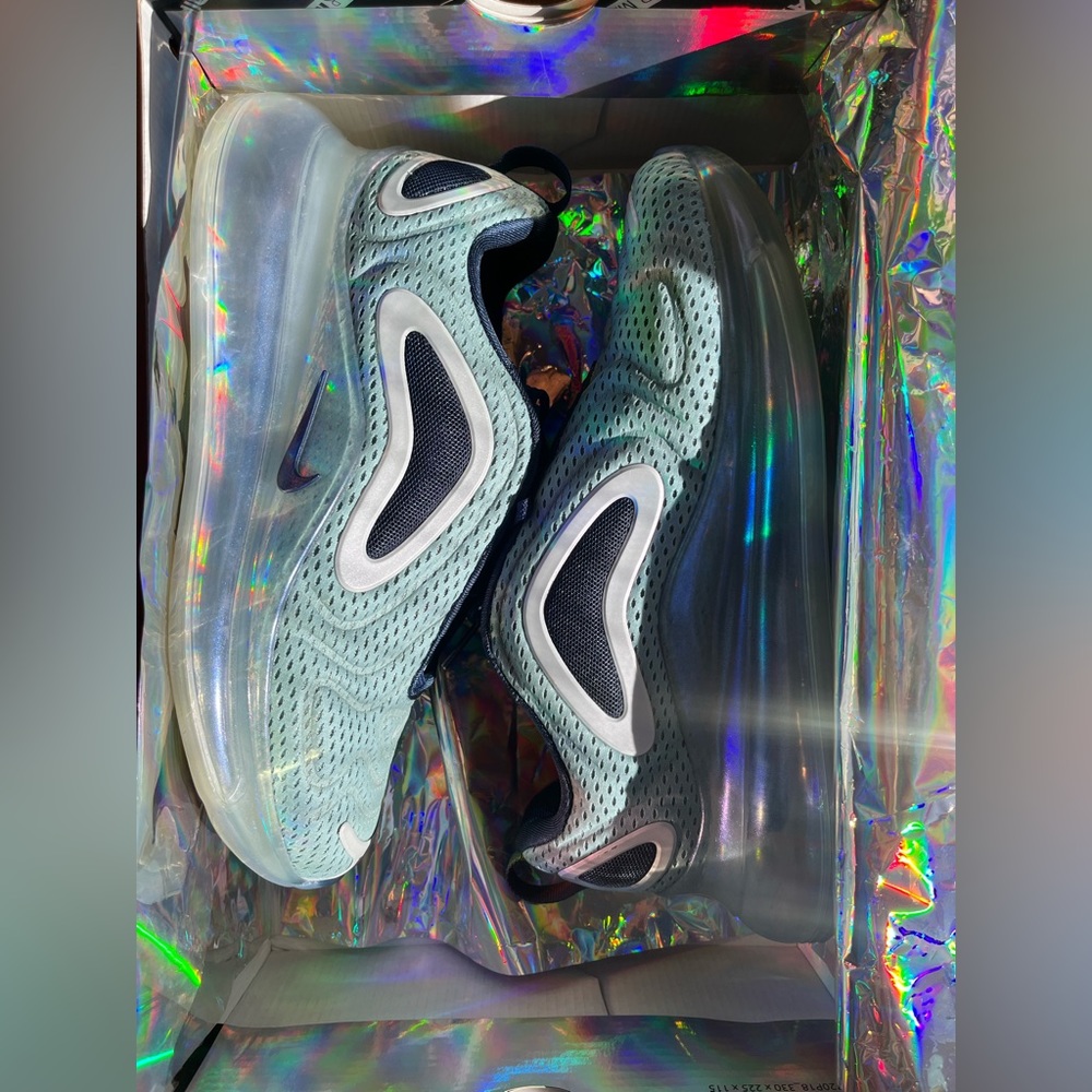 Nike Women’s Air Max 720 (2018) Blue